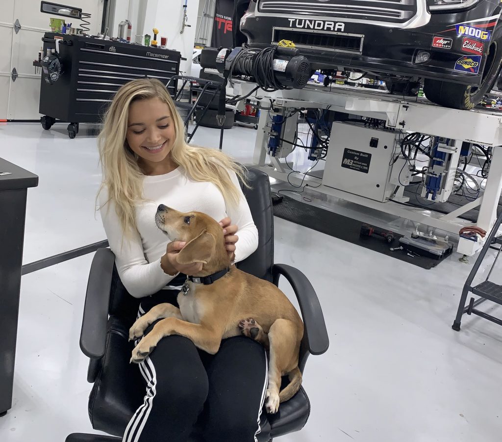 natalie-decker-pet-king